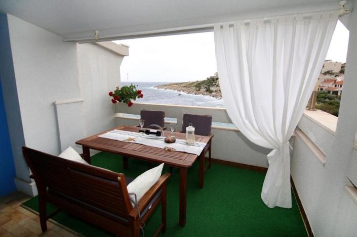 Image No.9-9 Bed Property for sale