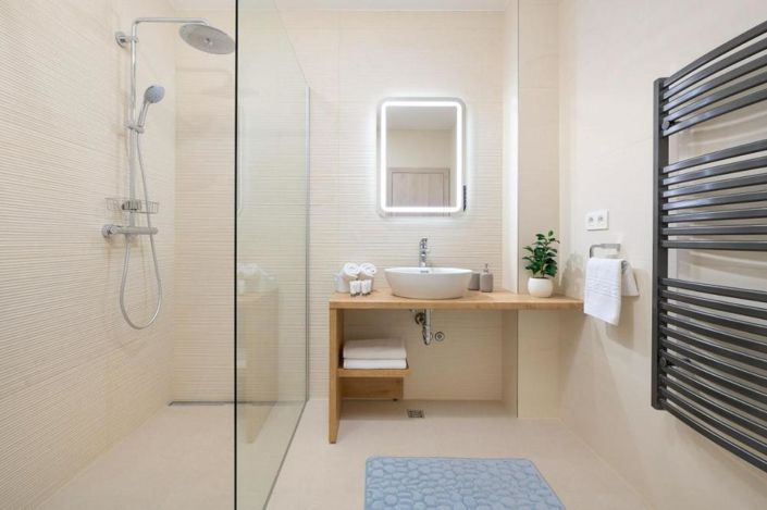 Image No.22-4 Bed Property for sale