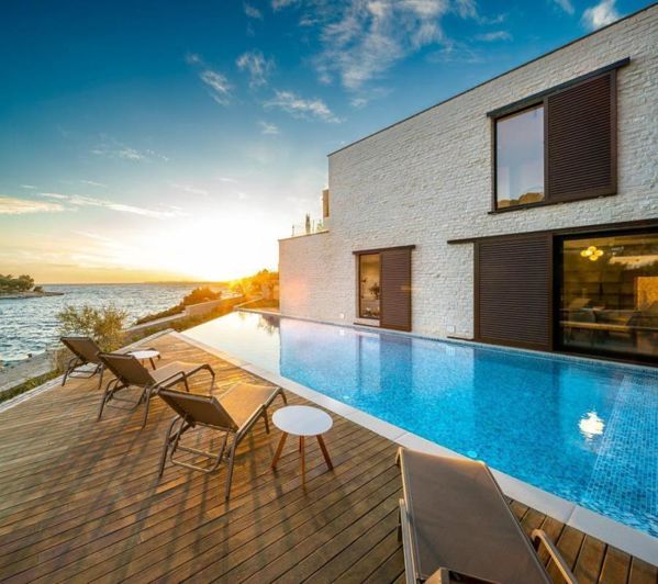 Image No.1-Propriété de 6 chambres à vendre à Sibenik