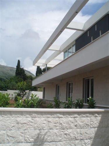 Image No.8-4 Bed Property for sale