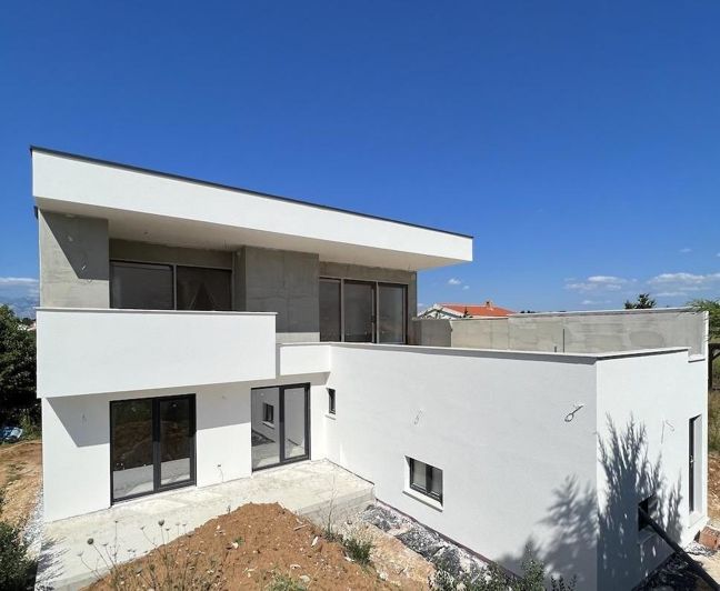 Image No.1-3 Bed Property for sale