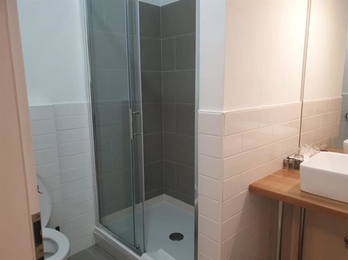 Image No.7-4 Bed Property for sale