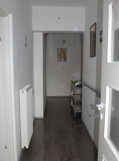 Image No.9-13 Bed Property for sale