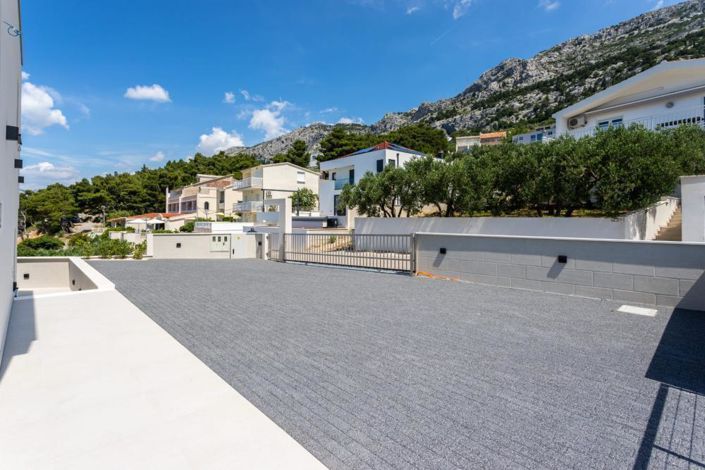 Image No.14-Propriété de 5 chambres à vendre à Brela