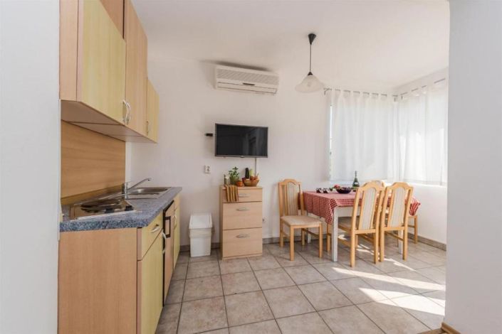 Image No.15-Propriété de 14 chambres à vendre à Sukošan