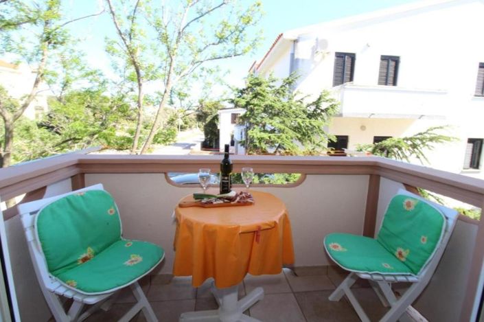 Image No.19-12 Bed Property for sale