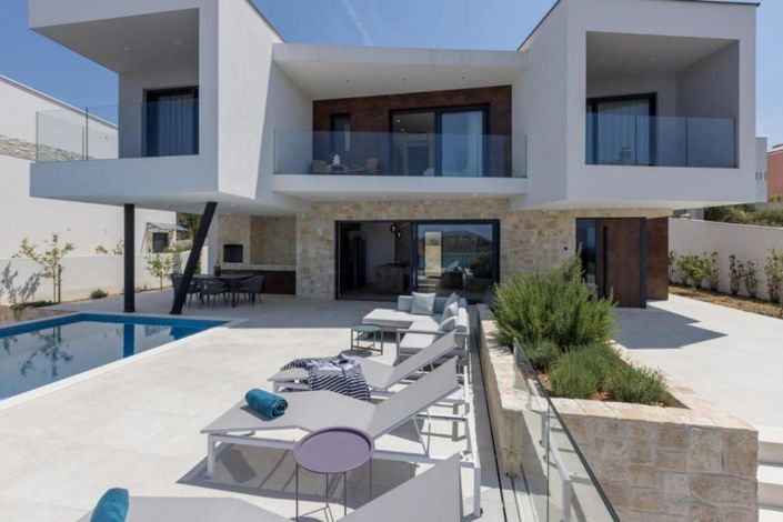 Image No.1-3 Bed Property for sale