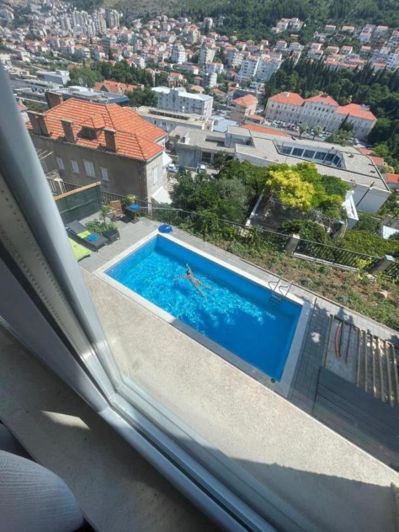 Image No.3-5 Bed Property for sale