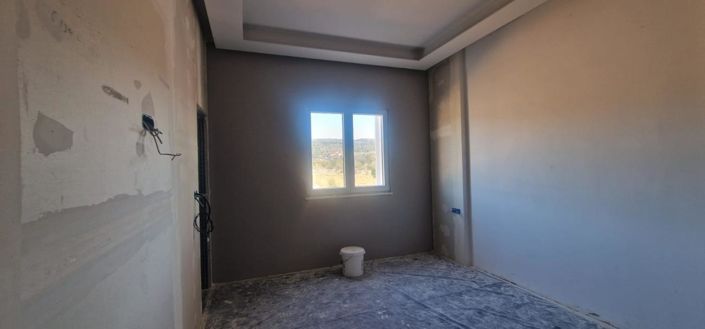 Image No.11-6 Bed Property for sale