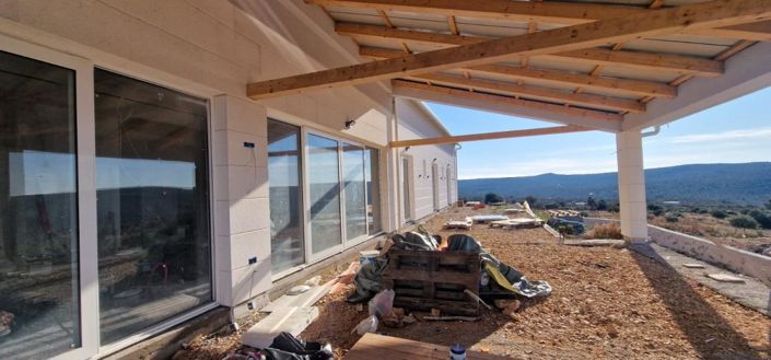 Image No.21-6 Bed Property for sale