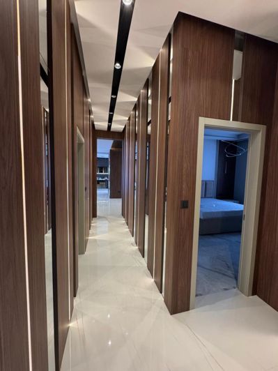 Image No.24-6 Bed Property for sale