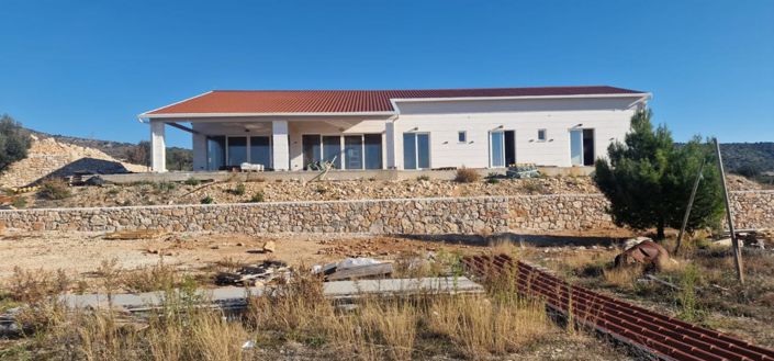 Image No.6-6 Bed Property for sale