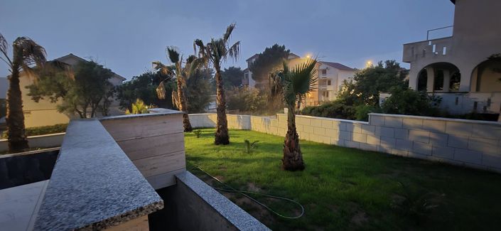 Image No.12-3 Bed Property for sale
