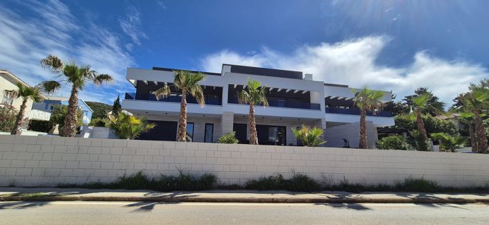 Image No.7-3 Bed Property for sale