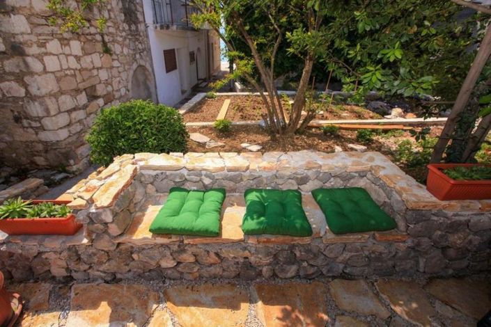 Image No.3-7 Bed Property for sale