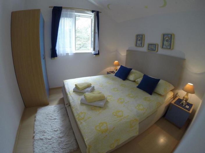 Image No.13-7 Bed Property for sale