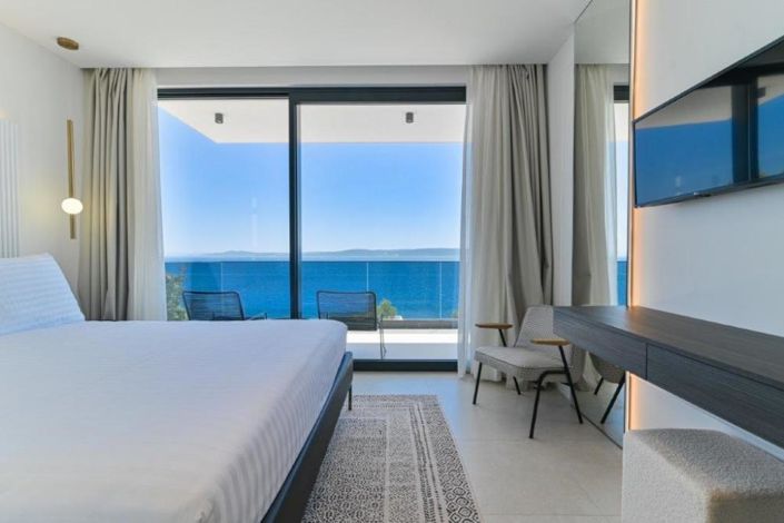 Image No.21-4 Bed Property for sale