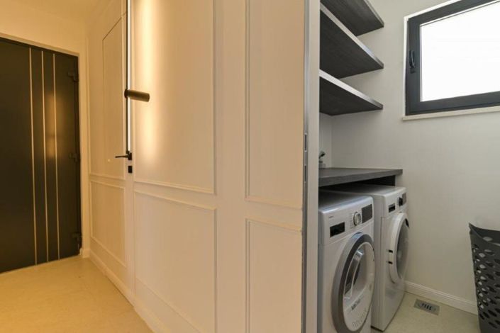 Image No.25-4 Bed Property for sale