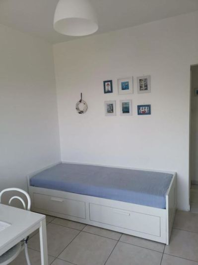 Image No.17-10 Bed Property for sale