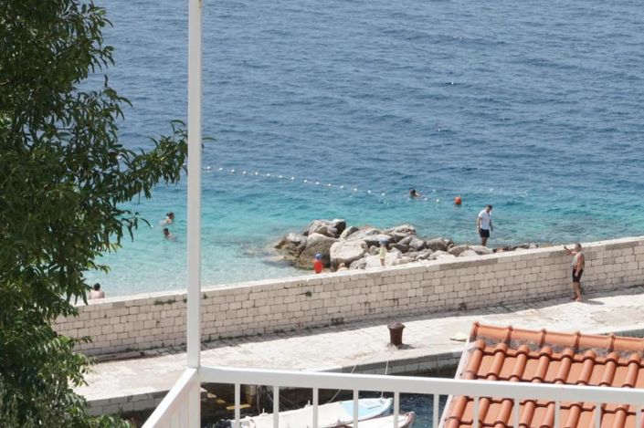 Image No.2-10 Bed Property for sale