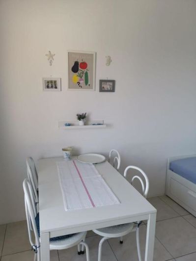 Image No.23-10 Bed Property for sale