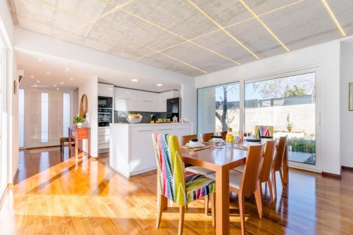 Image No.17-4 Bed Property for sale