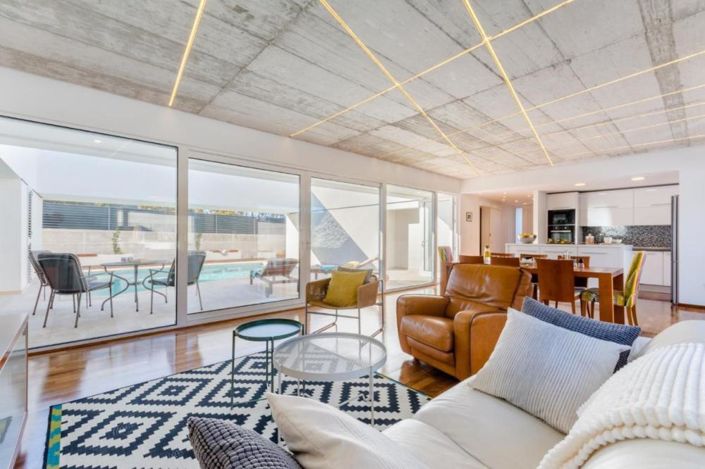 Image No.22-4 Bed Property for sale