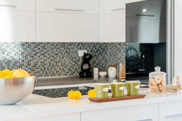 Image No.25-4 Bed Property for sale