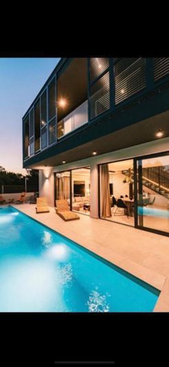 Image No.2-4 Bed Property for sale