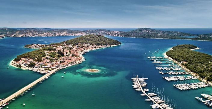 Image No.3-7 Bed Property for sale