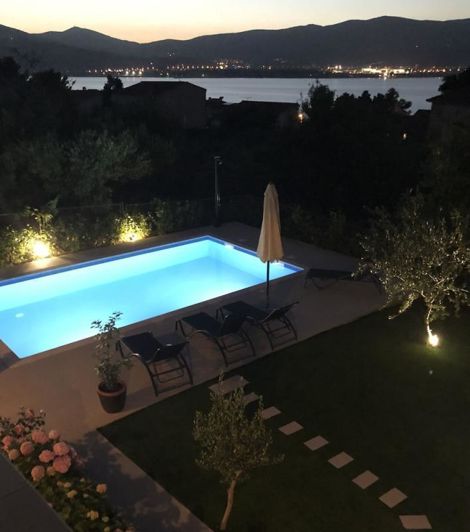 Image No.18-5 Bed Property for sale