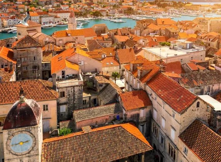 Image No.2-5 Bed Property for sale