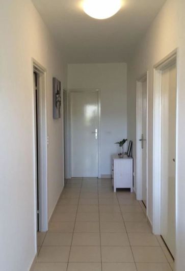 Image No.23-5 Bed Property for sale