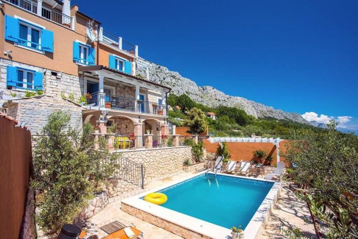 Image No.2-Propriété de 6 chambres à vendre à Croatie