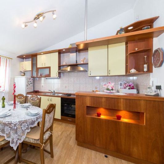 Image No.11-5 Bed Property for sale