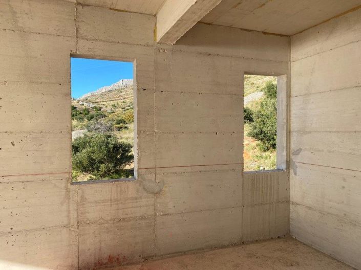 Image No.10-4 Bed Property for sale