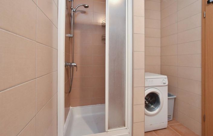 Image No.23-4 Bed Property for sale