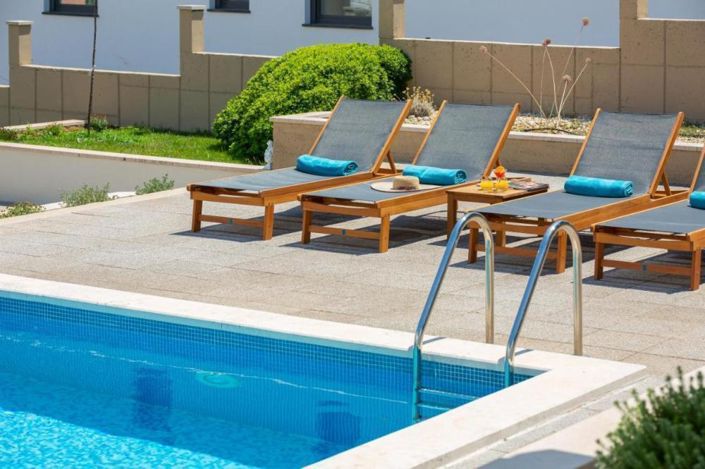 Image No.9-4 Bed Property for sale