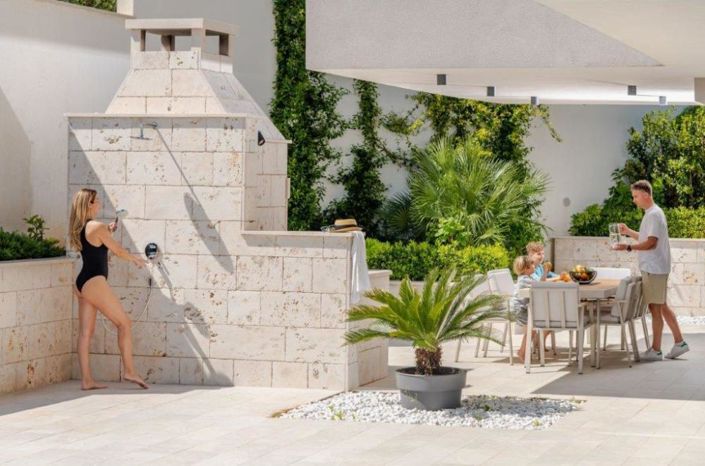 Image No.11-4 Bed Property for sale