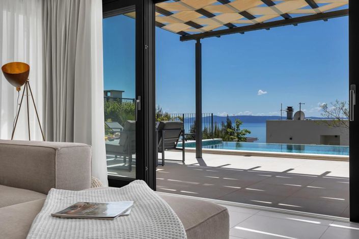 Image No.18-4 Bed Property for sale