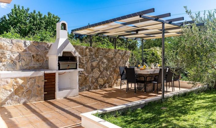 Image No.11-4 Bed Property for sale