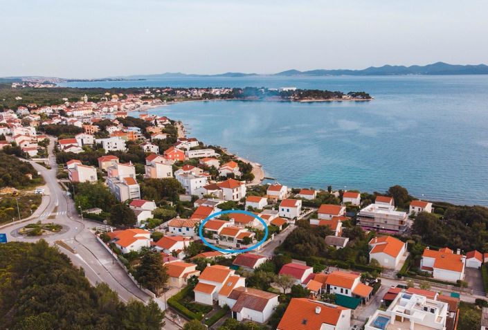 Image No.2-7 Bed Property for sale