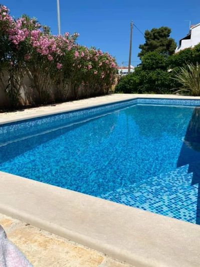 Image No.5-12 Bed Property for sale