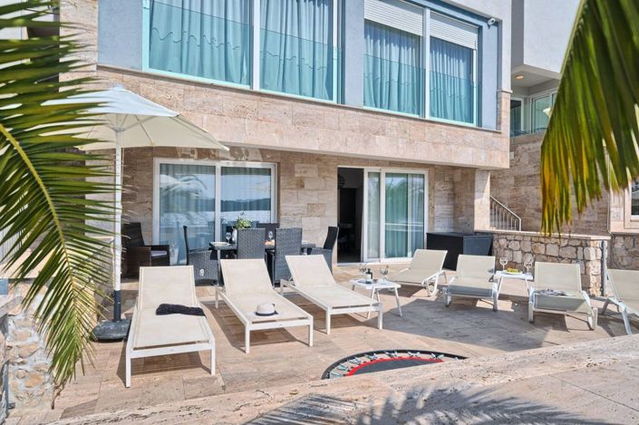 Image No.7-4 Bed Property for sale