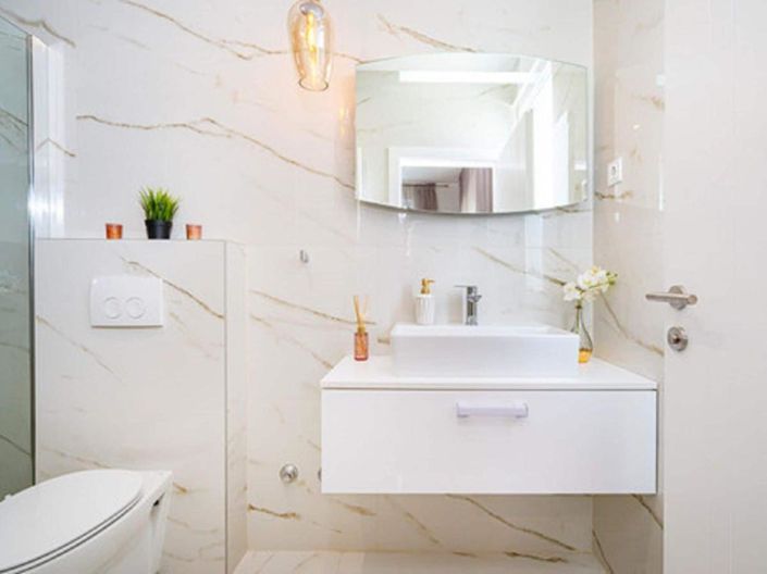 Image No.24-3 Bed Property for sale