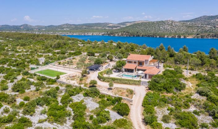 Image No.1-Propriété de 4 chambres à vendre à Sibenik