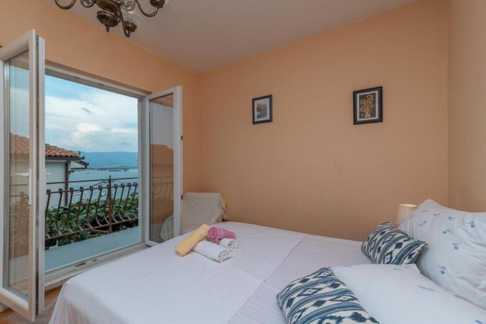 Image No.22-4 Bed Property for sale