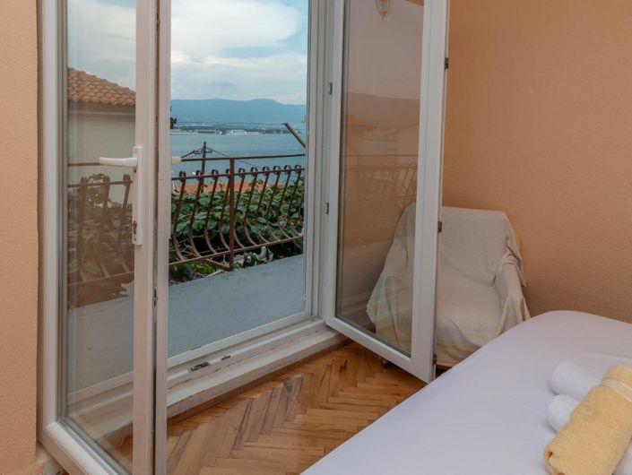 Image No.23-4 Bed Property for sale