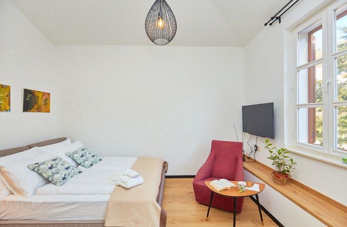 Image No.11-11 Bed Property for sale