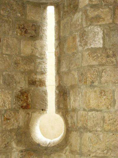 Image No.25-11 Bed Property for sale